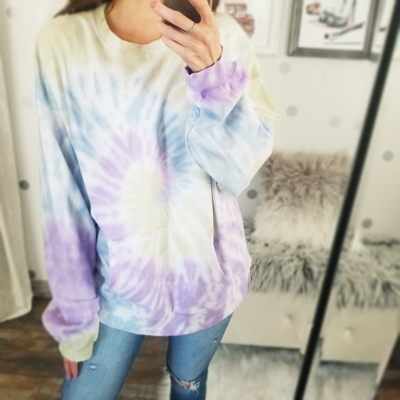 Last1️⃣DAWN Spiral Tie Dye Pullover with Pocket - Picture 2 of 11